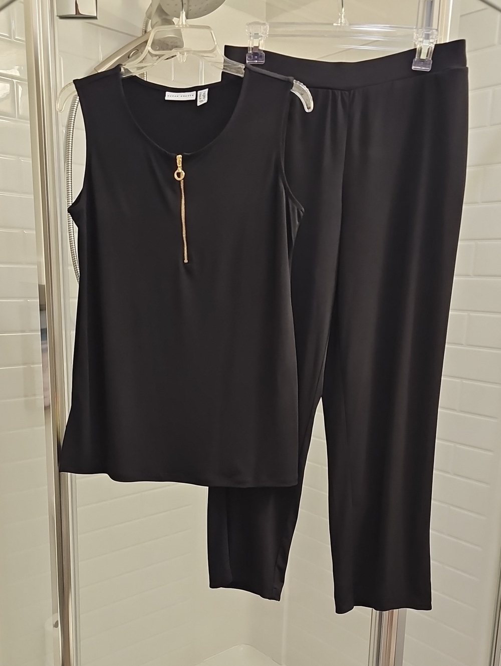 Susan Graver Petite Liquid Knit Zip-Front Top  And Pants Set In Black. NWOT.